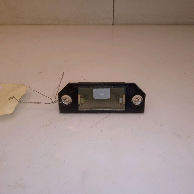 Eclaireur plaque de police g occasion FORD FOCUS II Phase 1 09-2004->12-2007 1.8 TDCI 115ch 4502331 1