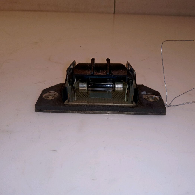 Eclaireur plaque de police g occasion FORD FOCUS II Phase 1 09-2004->12-2007 1.8 TDCI 115ch 4502331 2