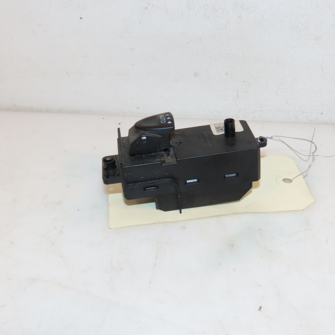 Commande lève-glace porte avant droite occasion HONDA CIVIC VII Phase 1 01-2006->09-2008 2.2i CDTI 1