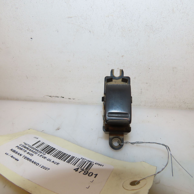 Commande lève-glace porte avant droite occasion NISSAN TERRANO I 1