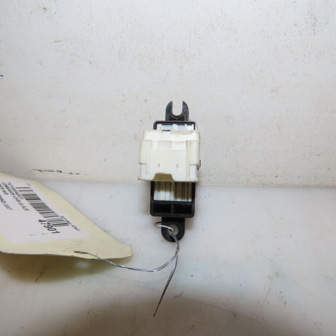 Commande lève-glace porte avant droite occasion NISSAN TERRANO I 2