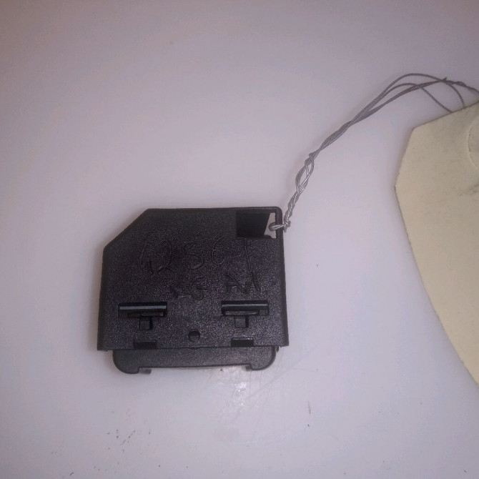 Commande lève-glace porte avant droite occasion VOLKSWAGEN GOLF IV GOLF IV Phase 1 1998-01-01->2005-06-30 1.6i 3