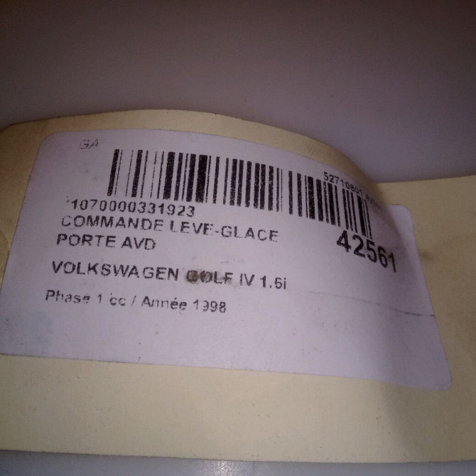 Commande lève-glace porte avant droite occasion VOLKSWAGEN GOLF IV GOLF IV Phase 1 1998-01-01->2005-06-30 1.6i 4