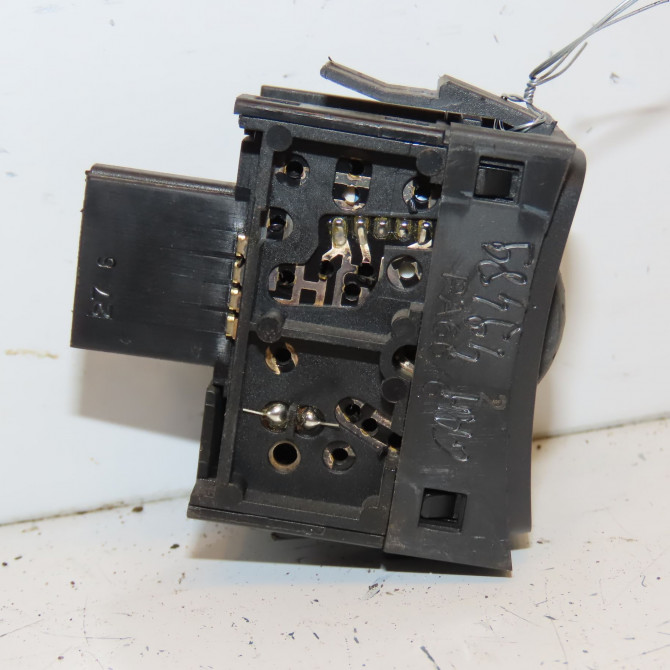 Commande eclairage occasion RENAULT ESPACE IV Phase 2 03-2006->07-2012 2.0 DCI 150ch 8200110132 2