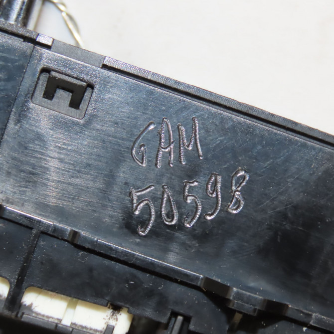 Bouton de warning occasion PEUGEOT 308 I Phase 2 04-2011->12-2014 1.6 E-HDI 112ch 4