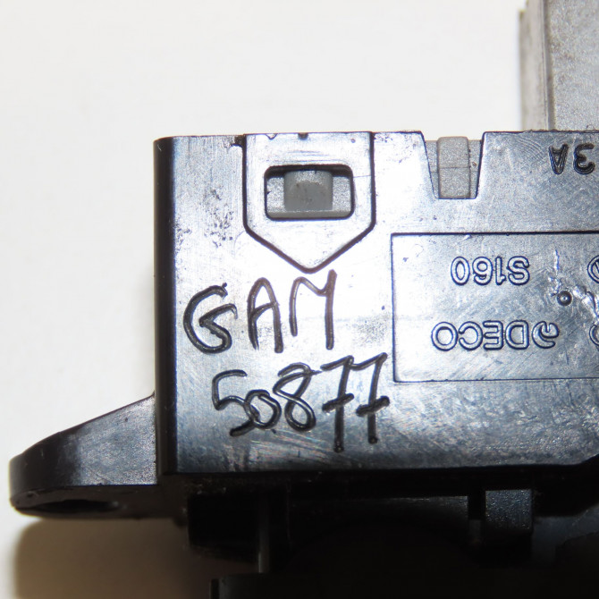 Commande lève-glace porte avant droite occasion HYUNDAI I 10 I Phase 1 04-1995->04-1999 1.2i 90ch 3