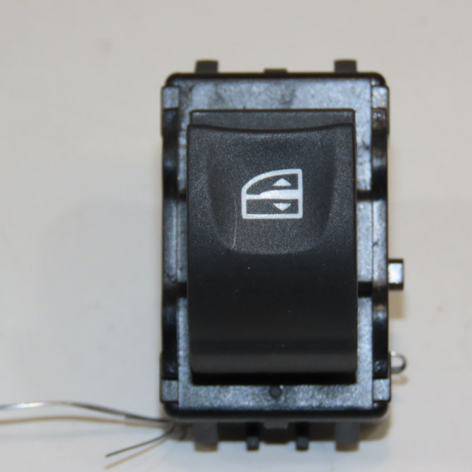 Commande leve-glace porte arrière droite occasion RENAULT SCENIC III Phase 3 04-2013->... 254010003R 1