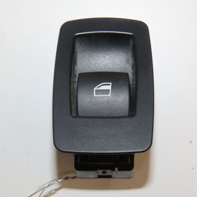 Commande leve-glace porte arrière droite occasion B.M.W. SERIE 3 V Phase 1 03-2005->09-2008 61316945876 1