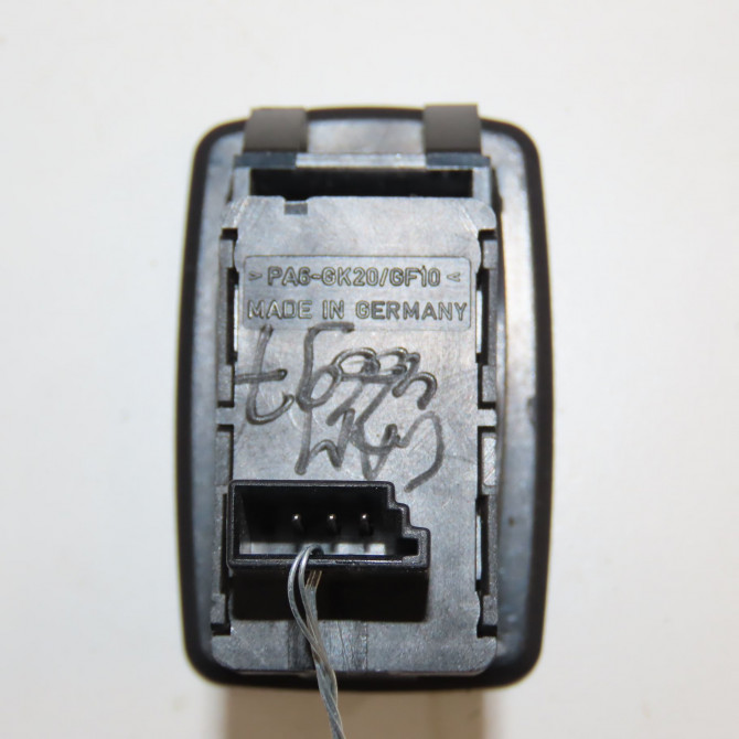 Commande leve-glace porte arrière droite occasion B.M.W. SERIE 3 V Phase 1 03-2005->09-2008 61316945876 2