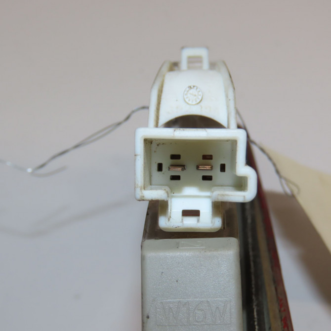 Feux stop supplementaire occasion FORD FIESTA V Phase 1 09-2002->10-2005 1.3i 1345495 3