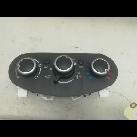 Commande de chauffage occasion RENAULT TWINGO III Phase 1 06-2014->... 0.9 TCE 12v 90ch 275706695R