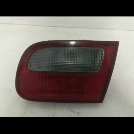 Feu arrière intérieur droit occasion HONDA CIVIC IV phase 1 11-1991->04-1996 1.5i 90ch
