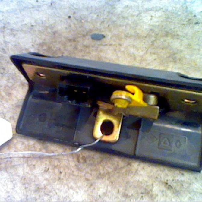 Serrure hayon occasion RENAULT LAGUNA I Phase 1 01-1994->04-1998 2.2 D 7700823676 2