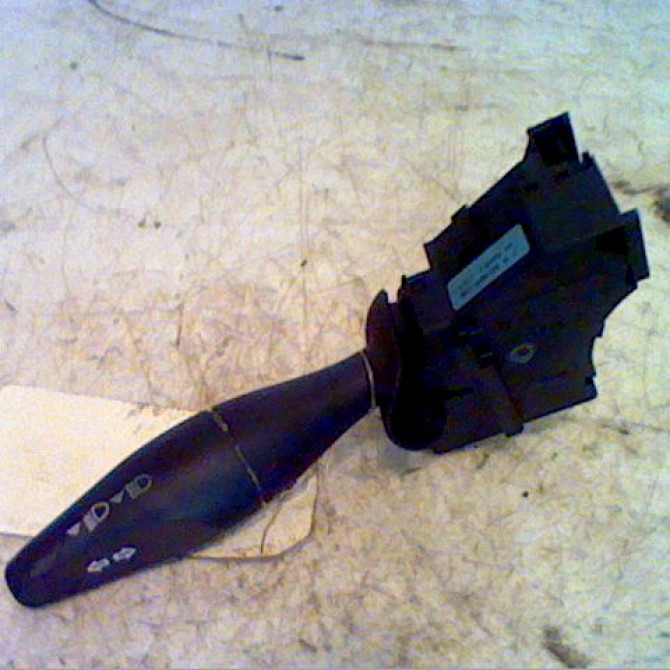 Commande clignotant occasion FORD FIESTA V Phase 1 09-2002->10-2005 1.6i 1142542 1