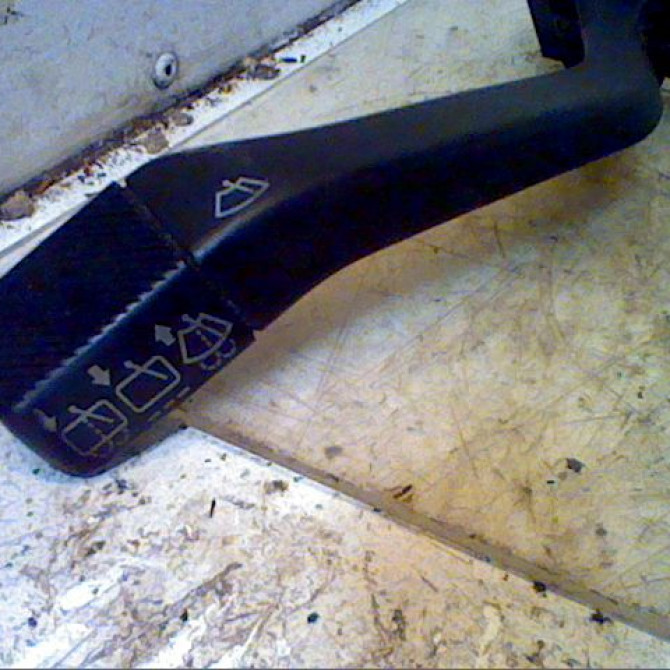 Commande essuie glace occasion VOLKSWAGEN POLO II Phase 1 11-1981->10-1990 2