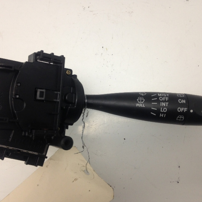 Commande essuie glace occasion TOYOTA YARIS I Phase 2 03-2003->12-2005 846520D010 1