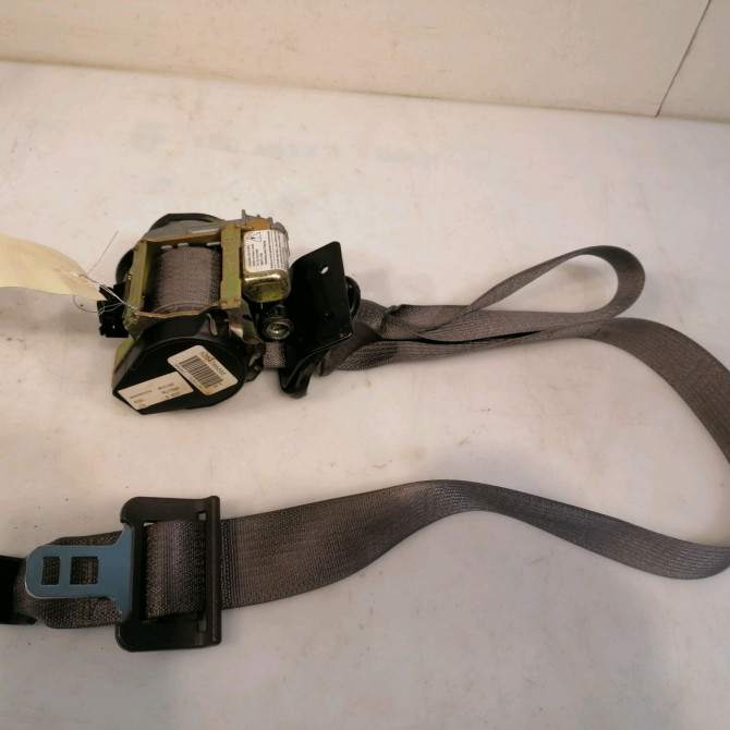 Ceinture avant gauche occasion CHRYSLER PT CRUISER Phase 1 09-2000->12-2005 2.0 141ch RL311L8AC 1