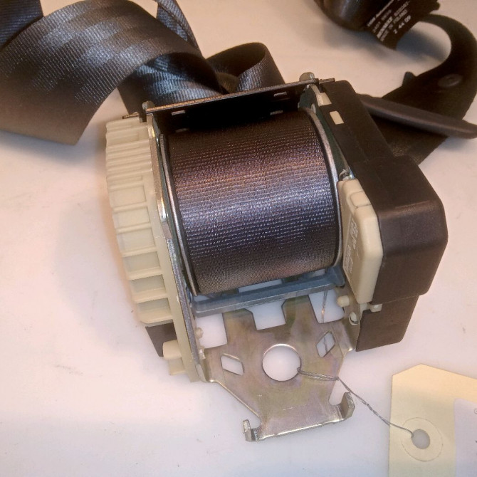 Ceinture arrière gauche occasion RENAULT CLIO CAMPUS II Phase 1 07-2006->07-2009 1.5 DCI 65ch 8200620387 2