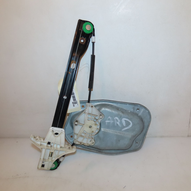 Mecanisme+moteur leve-glace ard occasion VOLKSWAGEN JETTA III Phase 1 09-2005->12-2010 1.9 TDI 105ch 1K5839402G 2
