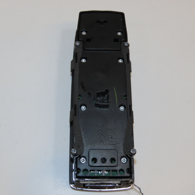 Commande lève-glace porte avant gauche occasion MERCEDES CLASSE B II Phase 1 04-1995->04-1999 1.8 CDI 109ch 2