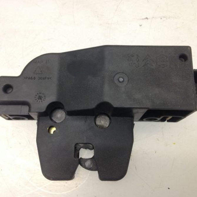 Serrure coffre arrière occasion PEUGEOT 307 CC Phase 1 03-2003->06-2005 8726N9 1
