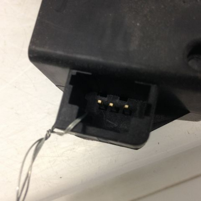 Serrure coffre arrière occasion PEUGEOT 307 CC Phase 1 03-2003->06-2005 8726N9 3