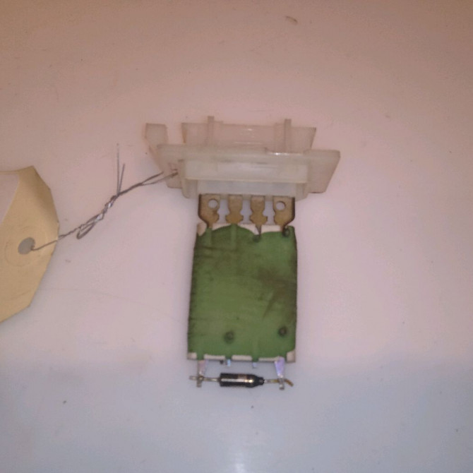 Resistance de chauffage occasion PEUGEOT 207 Phase 1 04-2006->06-2013 1.4 HDI 6436A9 2