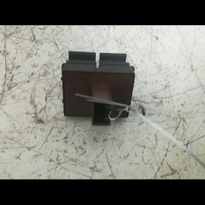 Commande lève-glace porte avant gauche occasion SEAT IBIZA IV Phase 1 05-2008->01-2012 1.2 TDI 75ch 1K4959857CREH 2