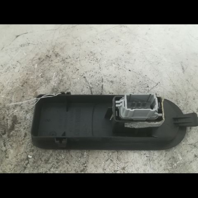 Commande lève-glace porte avant droite occasion RENAULT SCENIC II Phase 2 09-2006->04-2009 1.6i 16v 8200315027 2