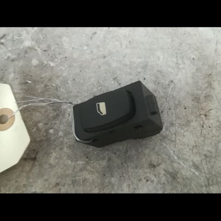 Commande leve-glace porte arrière droite occasion PEUGEOT 307 Phase 1 SW 03-2002->07-2004 2.0 HDi 110ch 6554E8