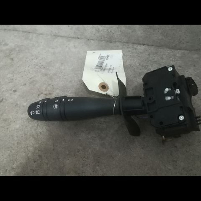 Commande clignotant occasion RENAULT CLIO II Phase 2 06-2001->07-2006 1.5 DCI 65ch 7701066570 1