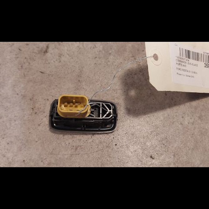 Commande lève-glace porte avant droite occasion FORD FIESTA VI Phase 1 10-2008->11-2012 1.2i 60ch Ambiente 1823466 2