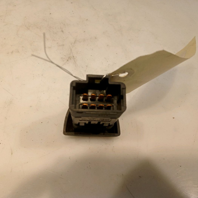 Bouton de warning occasion RENAULT MEGANE I Phase 2 03-1999->06-2003 1.9 DTI 2