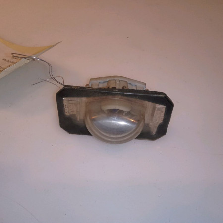 Eclaireur plaque de police g occasion HONDA CIVIC VI Phase 1 03-2001->12-2003 1.6i 110ch 34102S60003