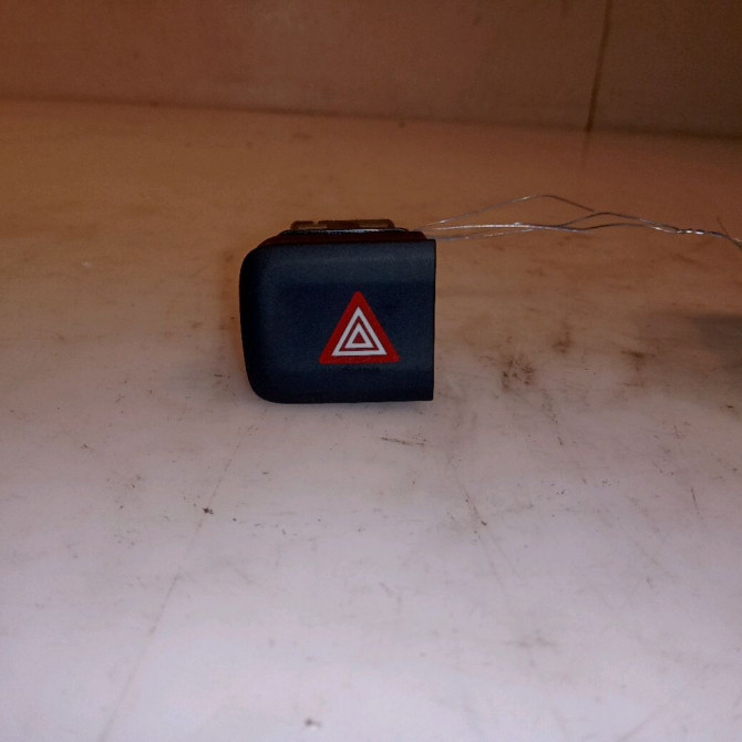 Bouton de warning occasion PEUGEOT RIFTER 98170430ZD 1