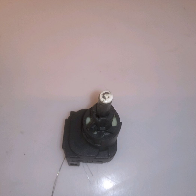 occasion VOLKSWAGEN POLO IV Phase 2 05-2005->09-2009 1.4 TDI 70ch 6Q0945511 4