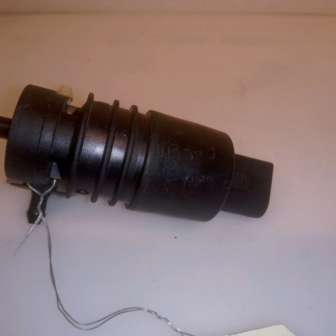 Pompe lave-glace avant occasion OPEL INSIGNIA Phase 1 01-2009->03-2013 YQ00091880 3