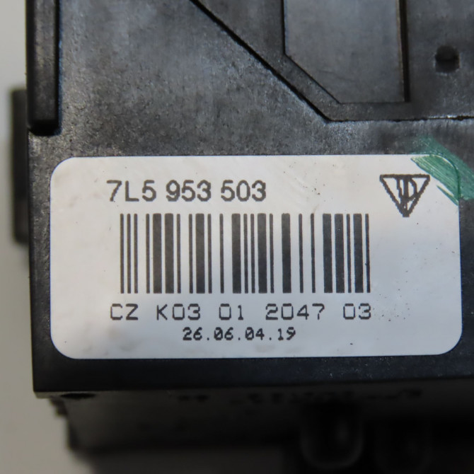 Commande essuie glace occasion PORSCHE CAYENNE I Phase 1 11-2003->12-2006 4.5i 450ch 95561324401B41 3