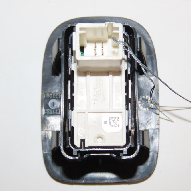 Commande leve-glace porte arrière droite occasion PEUGEOT 208 Phase 2 04-2015->... 1.2i 81ch 98242552ZD 2