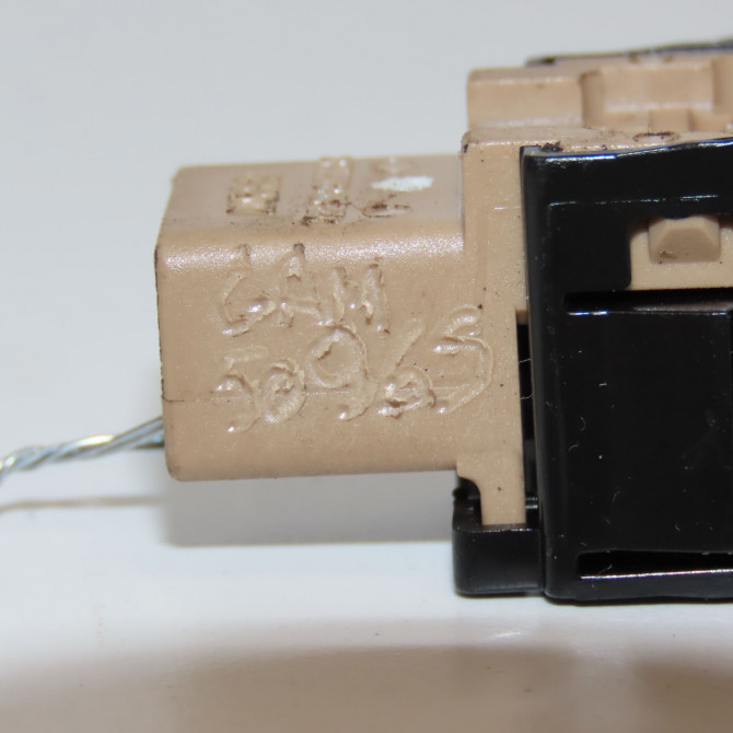 Bouton de warning occasion NISSAN NOTE II Phase 1 09-2013->... 1.5DCI 90ch 252903VJ0A 3