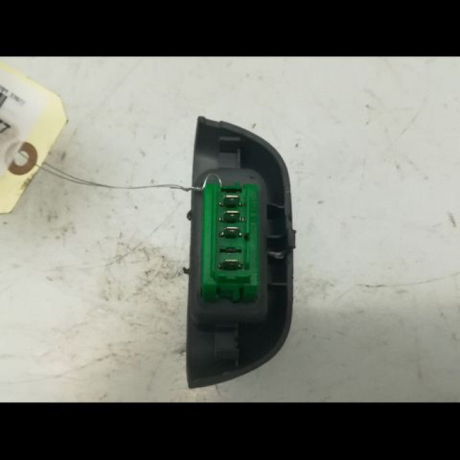 Commande lève-glace porte avant gauche occasion PEUGEOT 107 Phase 1 06-2005->12-2008 1.0i 12v 6554KZ 2