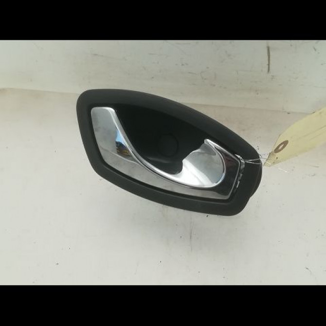 Poignee int porte avd occasion RENAULT MEGANE III Phase 2 01-2012->06-2014 1.5 DCI 8v 110ch 826724399R 1