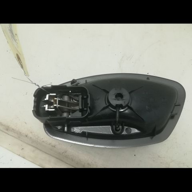 Poignee int porte avd occasion RENAULT MEGANE III Phase 2 01-2012->06-2014 1.5 DCI 8v 110ch 826724399R 2