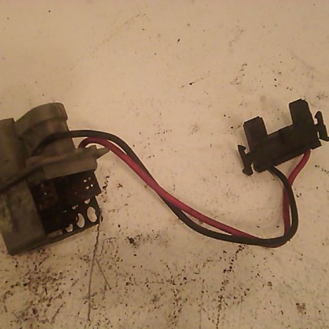Resistance de chauffage occasion RENAULT MEGANE I Phase 1 11-1995->03-1999 7701040528 1