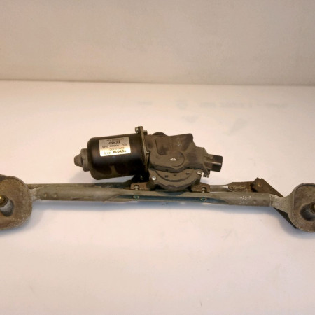 Moteur essuie-glace avant occasion TOYOTA COROLLA VERSO II Phase 1 05-2004->06-2007 136 D-4D 851100F050