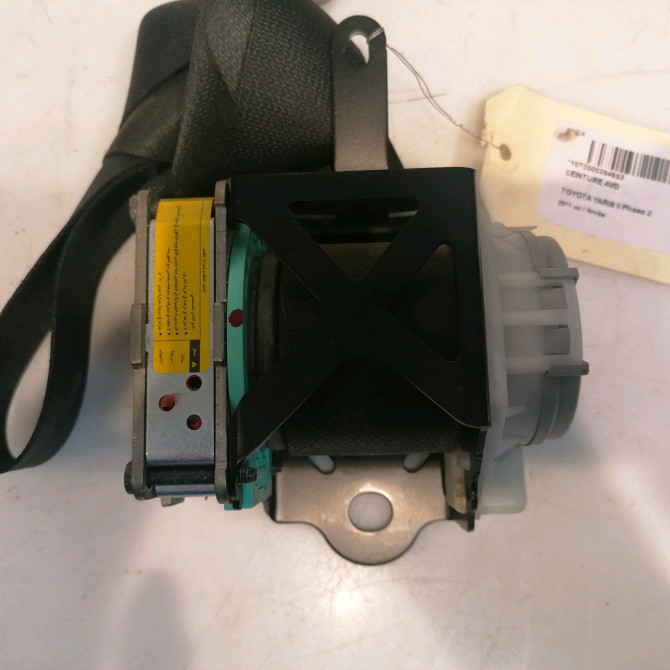 Ceinture avant droite occasion TOYOTA YARIS II Phase 2 01-2009->05-2011 732100D200C1 2