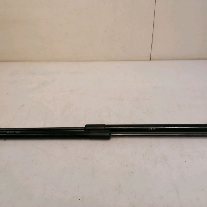 Verin droit hayon occasion VOLKSWAGEN POLO V POLO V Phase 1 2009-09-01->2014-05-31 1.6 TDI 90ch 6R6827550D 1