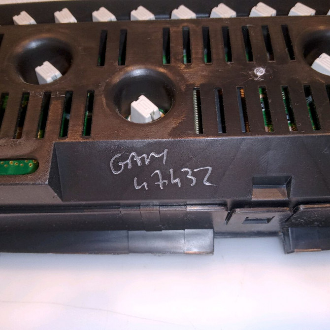 Compteur occasion CITROEN XSARA PICASSO Phase 2 02-2004->12-2010 1.6i 16v 6105G4 3