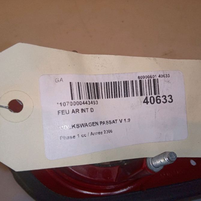 Feu arrière intérieur droit occasion VOLKSWAGEN PASSAT V Phase 1 03-2005->10-2010 1.9 TDI 105ch 3C5945094E 4