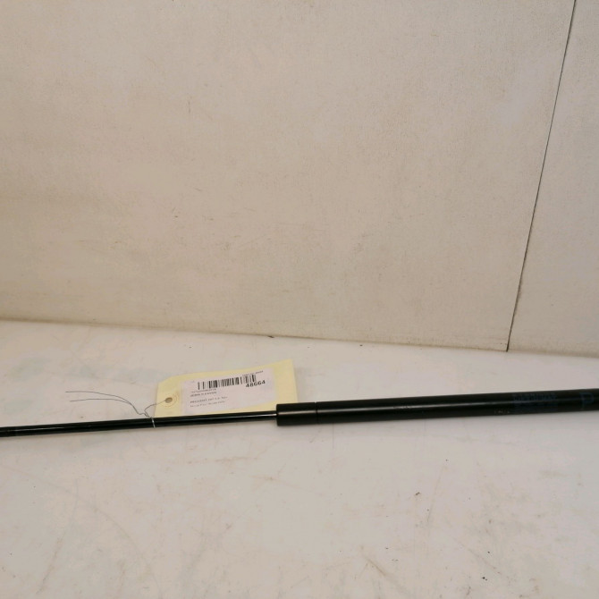 Verin droit hayon occasion PEUGEOT 107 Phase 2 01-2009->01-2012 1.0i 12v 1